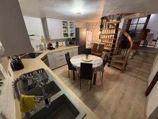 VR House 14 bedrooms 3 min metro 23 beds PARC EXPO - 8
