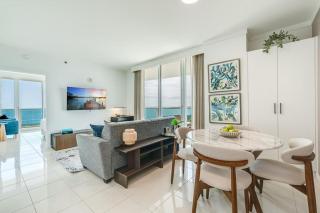 Bay View Beauty 1 Bedroom condo in Coconut Grove Parking Included - 4