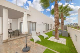Relaxing Hideaway with Sun, Pool, beaches and more! - Los Dolses - 7