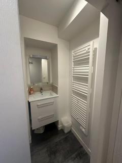 APPARTEMENT T2 4 PERSONNES Wifi et Climatisation - 2