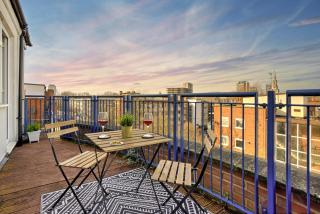 Stylish 1-Bed Flat in Canary Wharf - 6