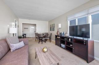 Beachside Apartment with Laundry AC Patio - Hermosa Beach - 0