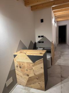 Nongole 305 - - 4
