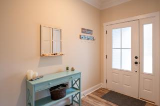 New Property on Oak Island- No Stairs- Short Drive to beach - 4