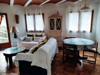 Casa amb encant i una àmplia sortida al jardí - 3