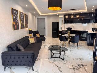 Luxury Apartment with Parking Just Steps from the Beach in the Heart of Burgas! - Boergas - 9