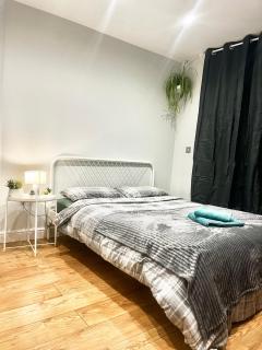 Vf apartments kingsbury - The Hyde - 5