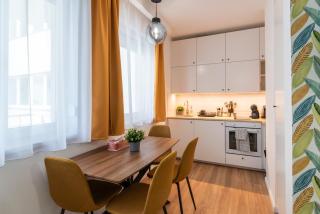 Party & Chill - Downtown Center with Big Balcony and AC - Budapest - 8