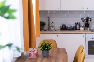 Party & Chill - Downtown Center with Big Balcony and AC - Budapest - 4