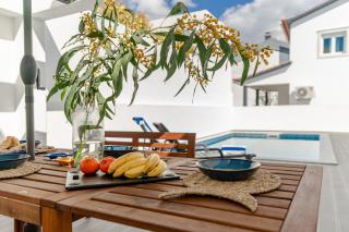 Aroeira Pool Villa - Corroios - 8