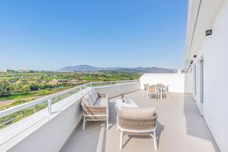 Magnificent 3 Bedroom Apartment with Pool, Terrace and Parking - Estepona - 8