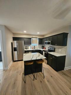 Charming Marietta Square Carriage House - Marietta - 7
