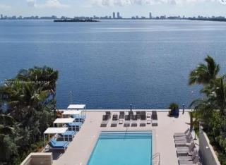 Miami Bay- Spacious and cozy water front suite - 28 day Minimum - 1