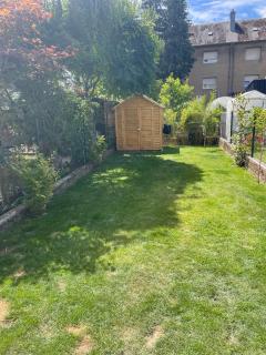 Large townhouse with a private garden-DIF1 - 5