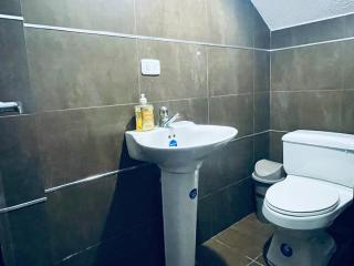 Casa Amplia - Ambato - 6