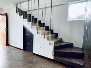 Casa Amplia - Ambato - 1