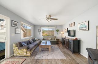 3br Fam Jam Big Yard Close To Waves - Rockaway Beach - 0