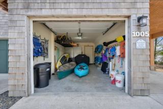 Lakefront Retreat Hot Tub & Semi-Private Dock - 9
