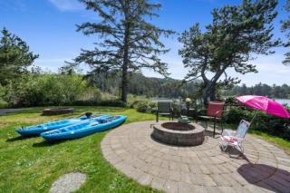 Stunning Lakeshore Home Hot Tub & Private Dock - Rockaway Beach - 5