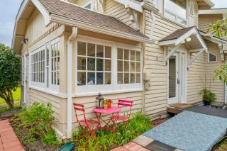 Susans Beach Cottage Steps To Sand & Surf! - 6