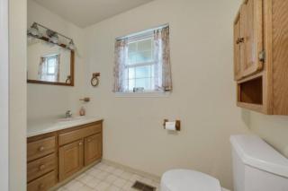Family Beach House - Rockaway Beach - 3