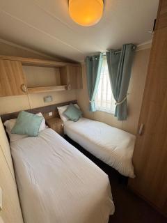 Golden Palm Resort - Swift Bordeaux - Coastal Caravan Breaks - Chapel Saint Leonards - 5