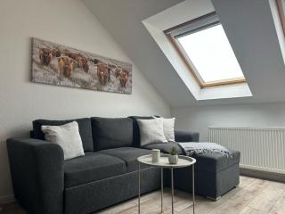 FeelGood Apartment 61 in Schönebeck, inklusive Tiefgaragenparkplatz und fünf Minuten fußläufig bis zur Elbe, Netflix, Dachterrasse - Schönebeck - 0