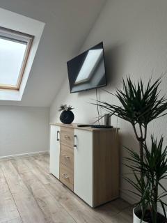 FeelGood Apartment 61 in Schönebeck, inklusive Tiefgaragenparkplatz und fünf Minuten fußläufig bis zur Elbe, Netflix, Dachterrasse - Schönebeck - 6