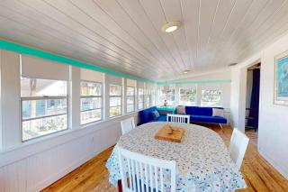 Quaint Beach View St Aug Home - Lasolas - 2