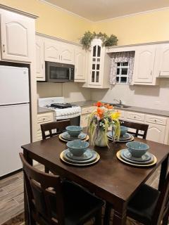 Luxury 2 bedrooms apartment on the East Coast - - 0