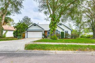 Swim, Golf and Relax Lovely Home in Lake Mary - Lake Mary - 9