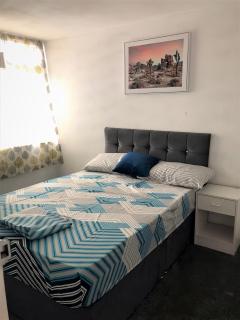 Alpine Heathrow London - Yiewsley - 9