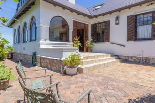 Kwaaiwater Heritage House - on the ocean - Hermanus - 8