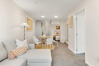 Modern CBD Apartment with City views near Skytower - Auckland - 4