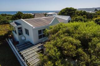 245 on 10th - Pet friendly, inverter, at the beach - Hermanus - 8