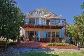 245 on 10th - Pet friendly, inverter, at the beach - Hermanus - 4