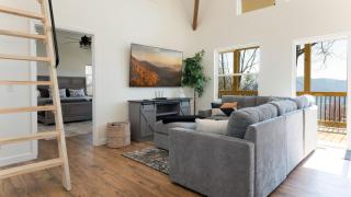 Modern Mountain House with Amazing Views and Hot Tub - Lake Junaluska - 2