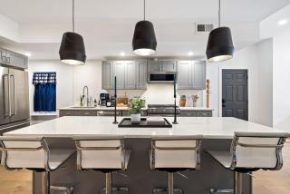 HostWise Stays - The Palo - No Stairs, Mexican War Streets, Family Friendly - Pittsburgh - 0