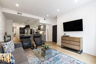 HostWise Stays - The Palo - No Stairs, Mexican War Streets, Family Friendly - Pittsburgh - 7