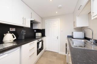 Modern City Flat In Perth - Perth - 6