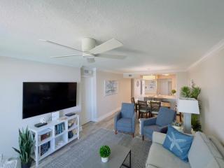 Bahia Vista Top Floor Waterfront Beauty 9-520 - 3