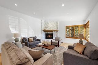 Summit Lodge- Sleeps 10, 4 Full Bath, Pet Friendly - Prescott - 4