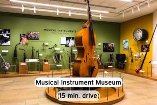 Modern2BR Pickle&Basketball Ct,Pool,BBQ&Pet Frndly - 1