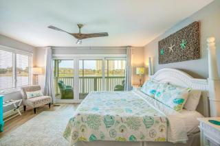 Seascape Lakefront Villa 110 Driftwood Dreams - 2