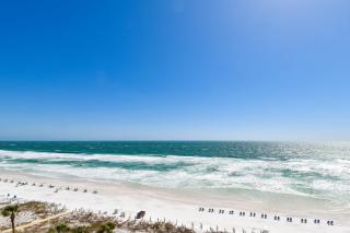Silver Beach Towers E805 - 4