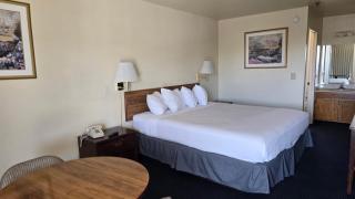 Terrace Inn and Suites - El Cerrito - 2