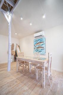 Surfer - Single Room Bungalow with Queen Bed, Working Desk, Shower, FREE Access to Pool and Gym, Onsite SPA, Car-Bike-ATV Rental, Diving and Fishing - - 9