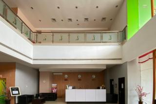 Urbanview Hotel Asyra Makassar - Makassar - 4