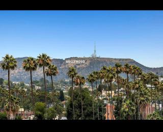 Hollywood Luxe 2BR Apartment with Rooftop Pool and Breathtaking Views - 2