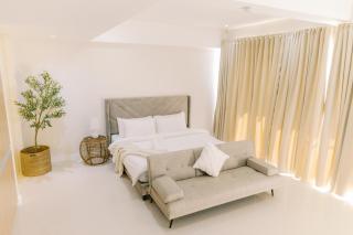 Palms La Union - Ocean view King Suite Room - 5